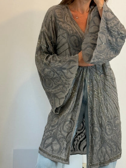 ZARA. Kimono largo pedrería. T M