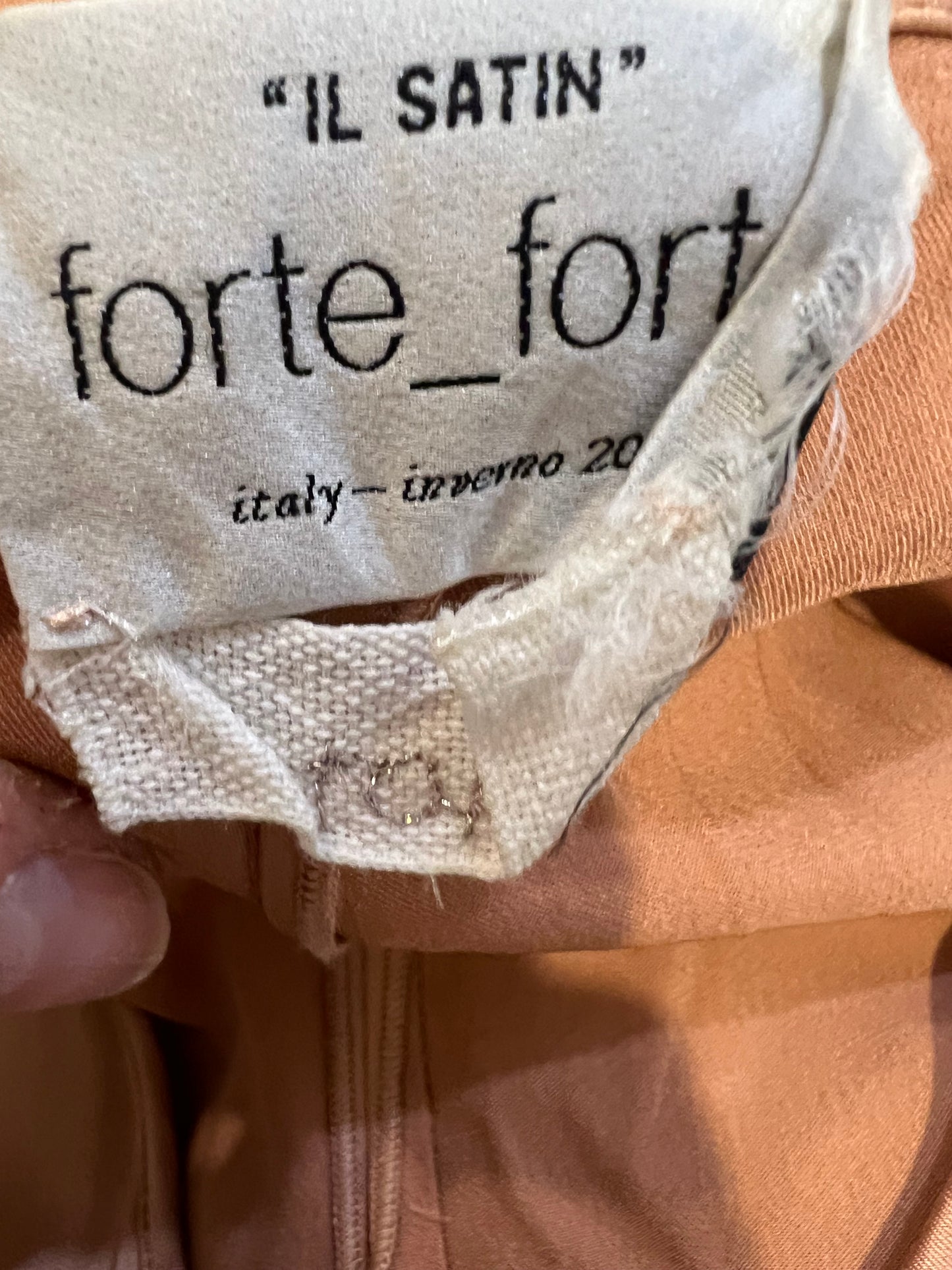 FORTE FORTE. Top maquillaje satinado T.s