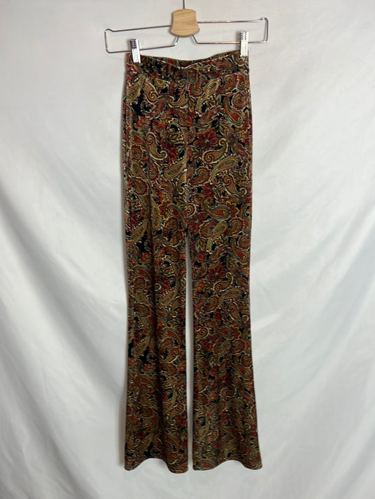 STARDIVARIUS. Velvet flared trousers. Size XS