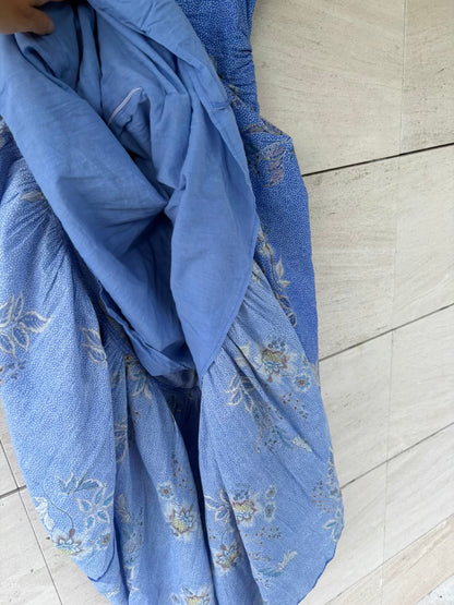SOPHIE+LUCIE. Vestido largo azul estampado
