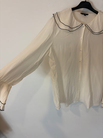 MASSIMO DUTTI. Blusa seda detalle bordados