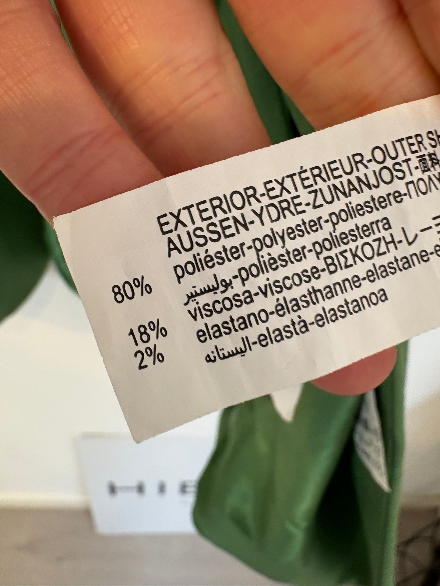 ZARA. Blazer verde fluida