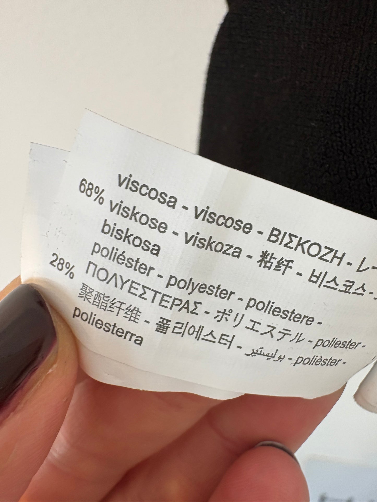 ZARA. Top negro punto elástico. T L