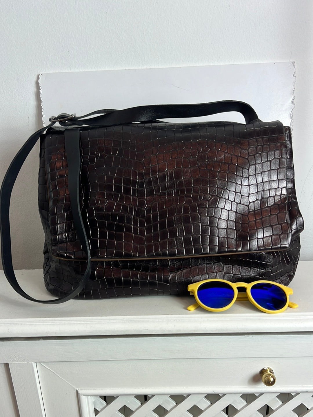 SALVADOR BACHILLER. Bolso piel troquelada mediano