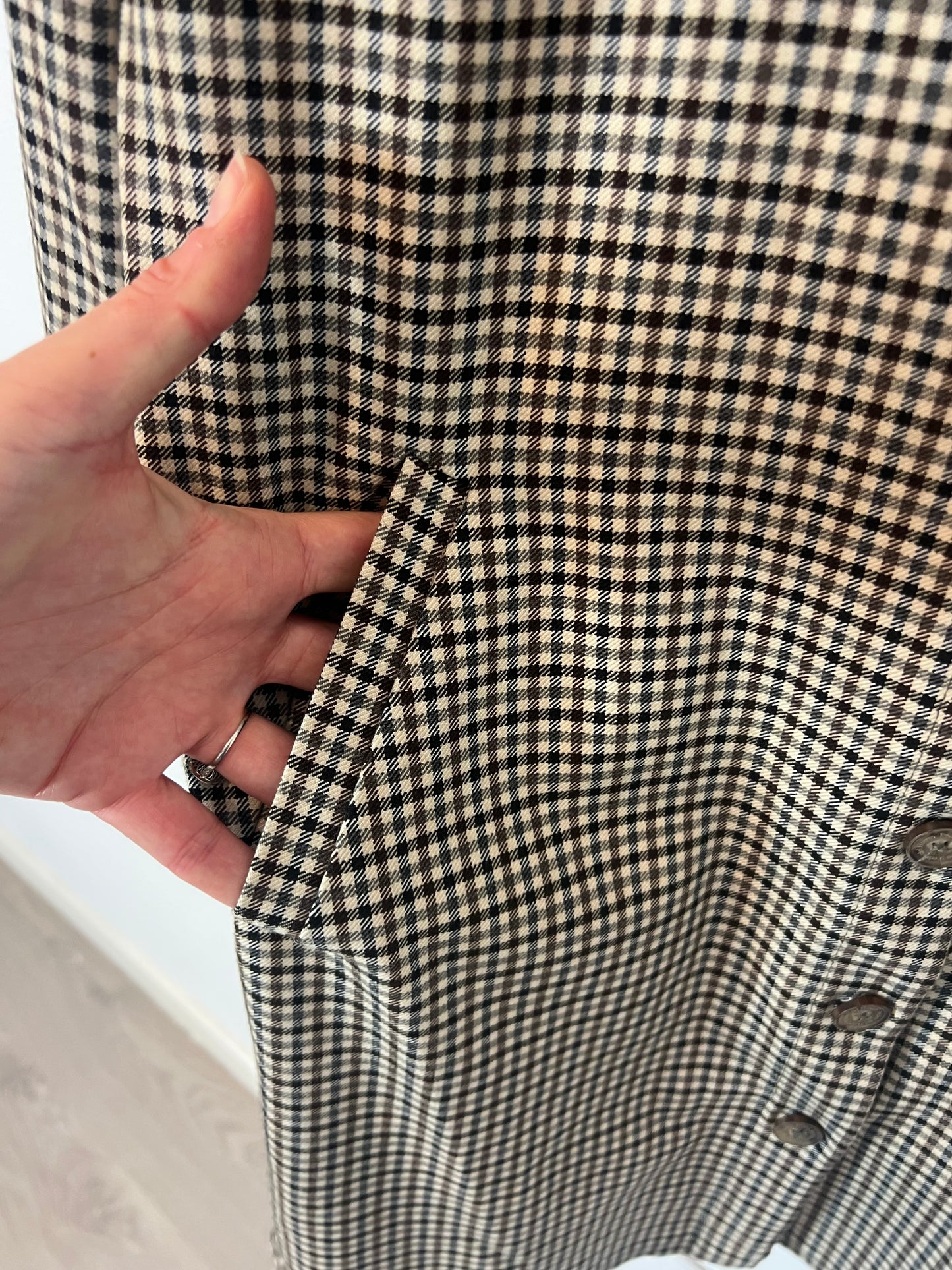 PEDRO DEL HIERRO. Chaqueta cuadros tonos tierra T.m