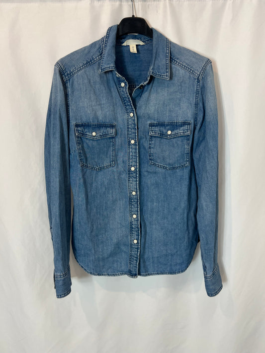 H&amp;M. Flowy denim shirt S.36