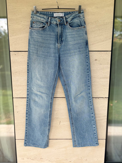 STRADIVAROUS. Denim azul claro recto