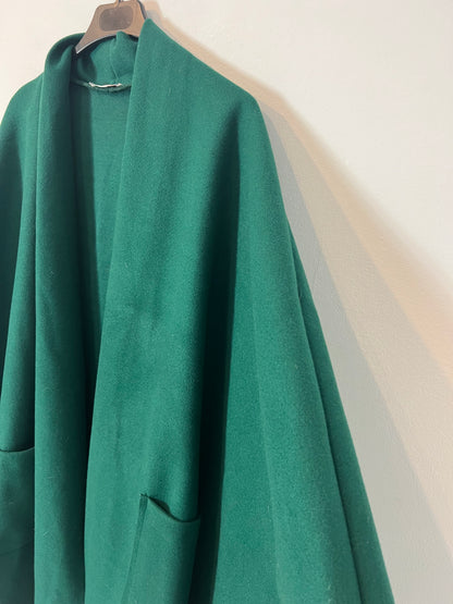 OTHERS. Green poncho-style jacket with fringes TU(m/l)