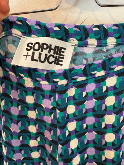 AMEÉ. Sleeveless fringed sweater S.(s)