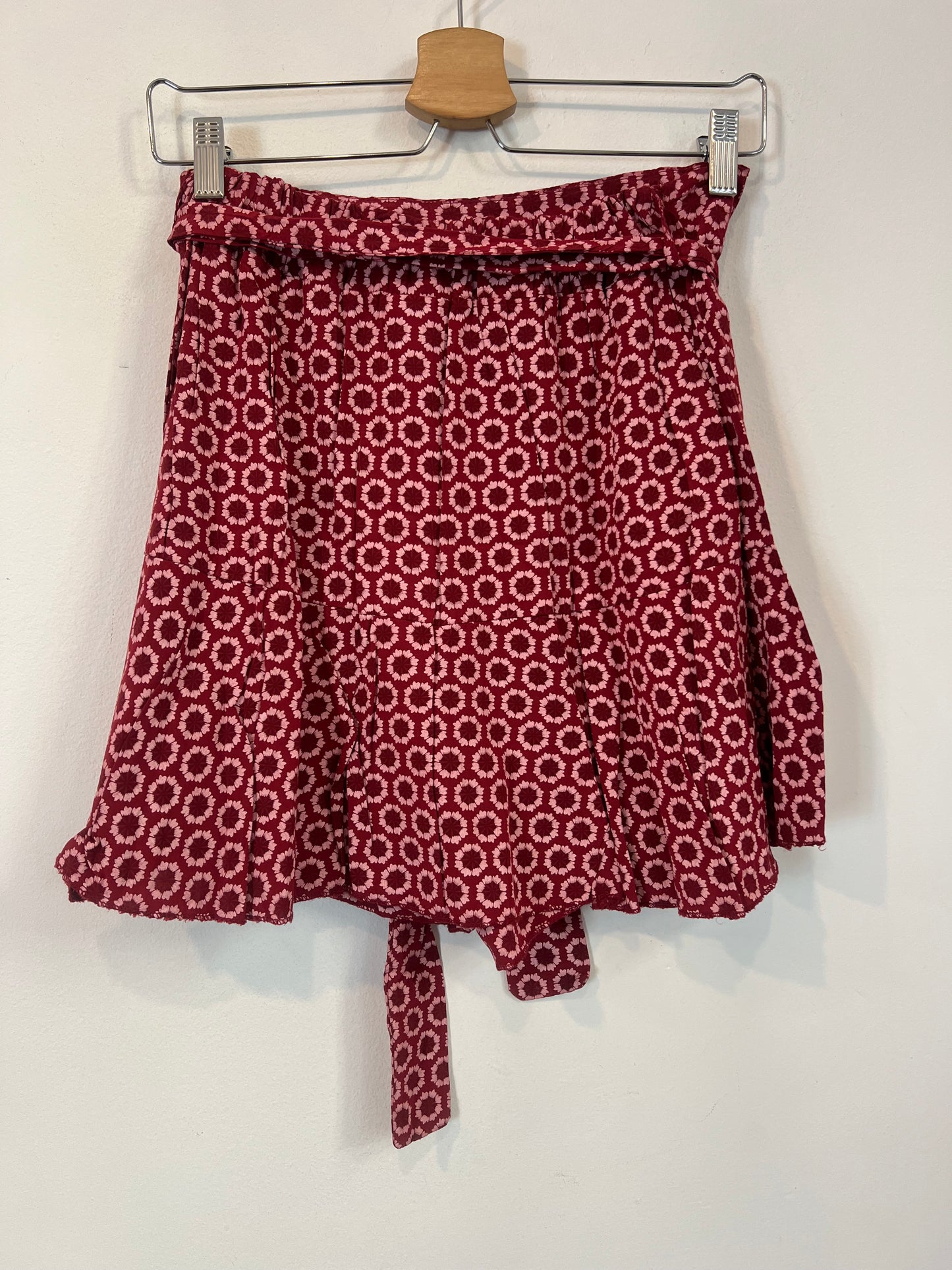 OTRAS. Falda pantalón burdeos flores TU(S)