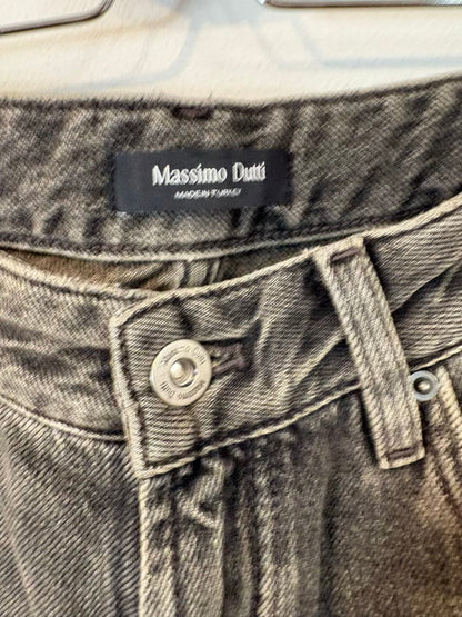 MASSIMO DUTTI. Denim recto gris