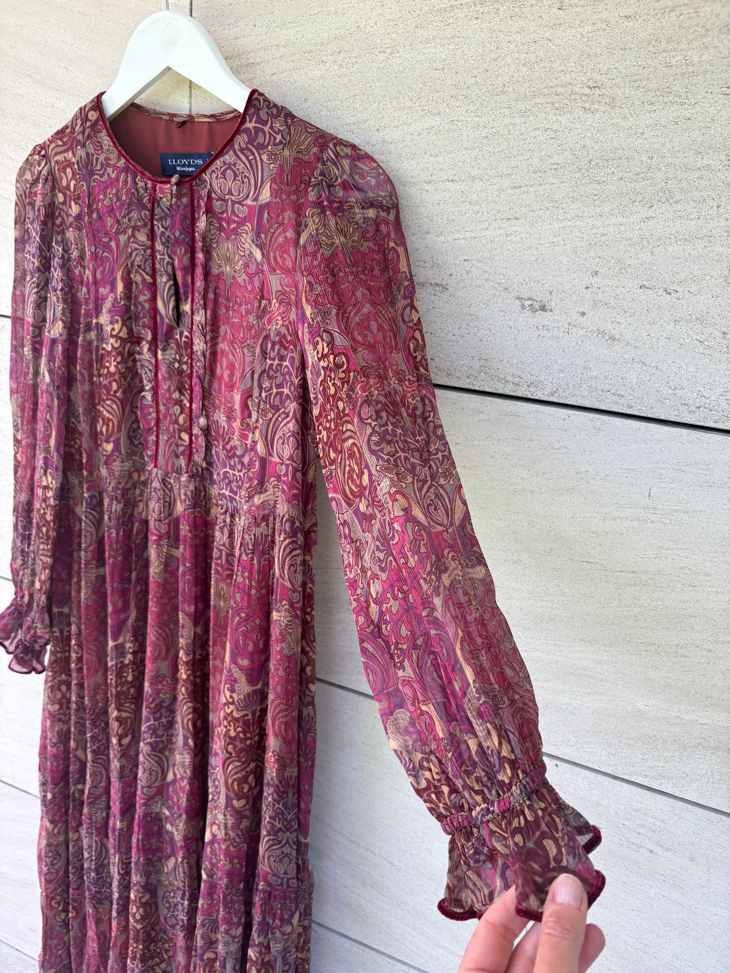 LLOYD´S. Vestido largo vaporoso estampado