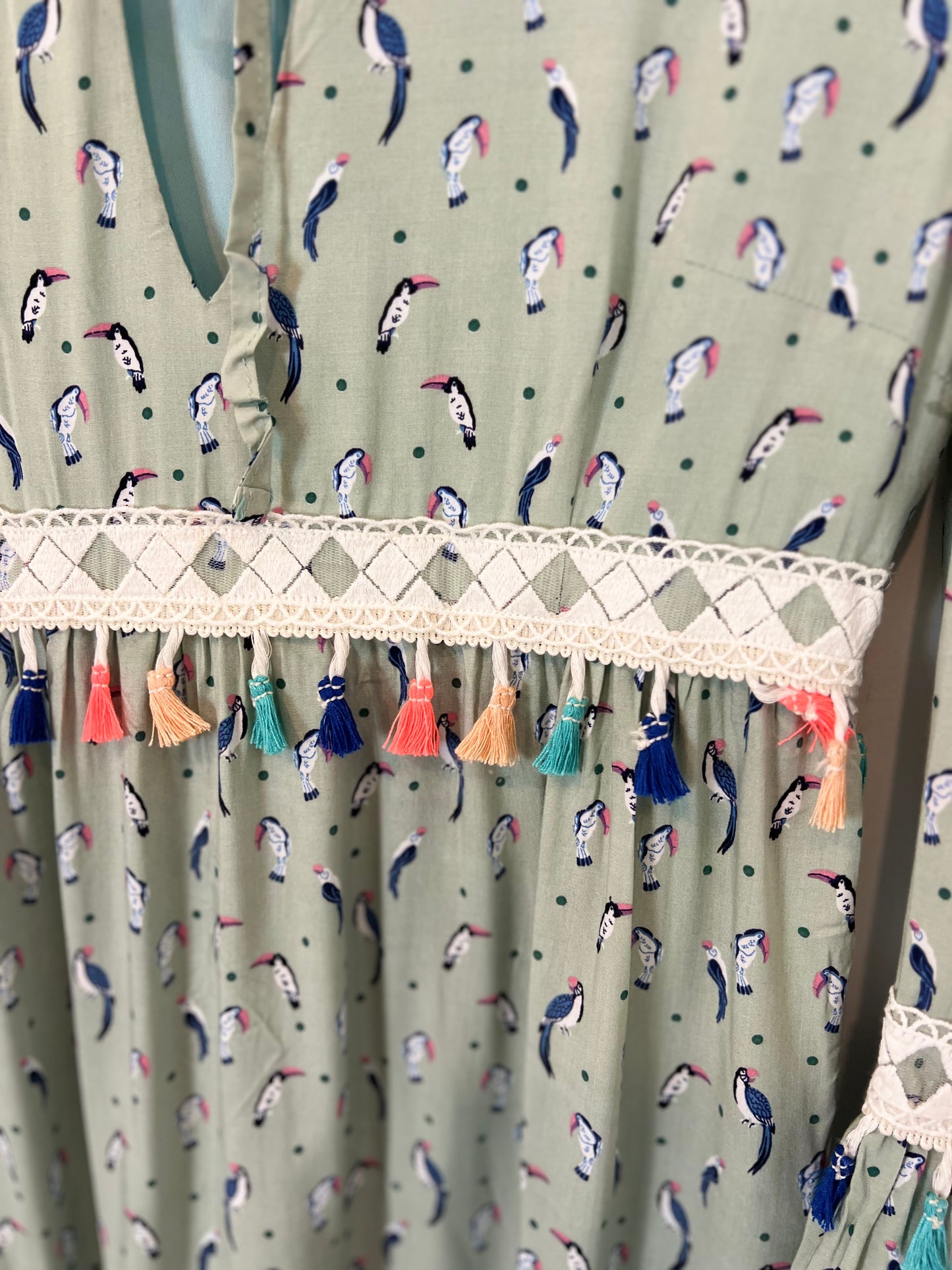 STRENA.vestio verde pájaros T.s