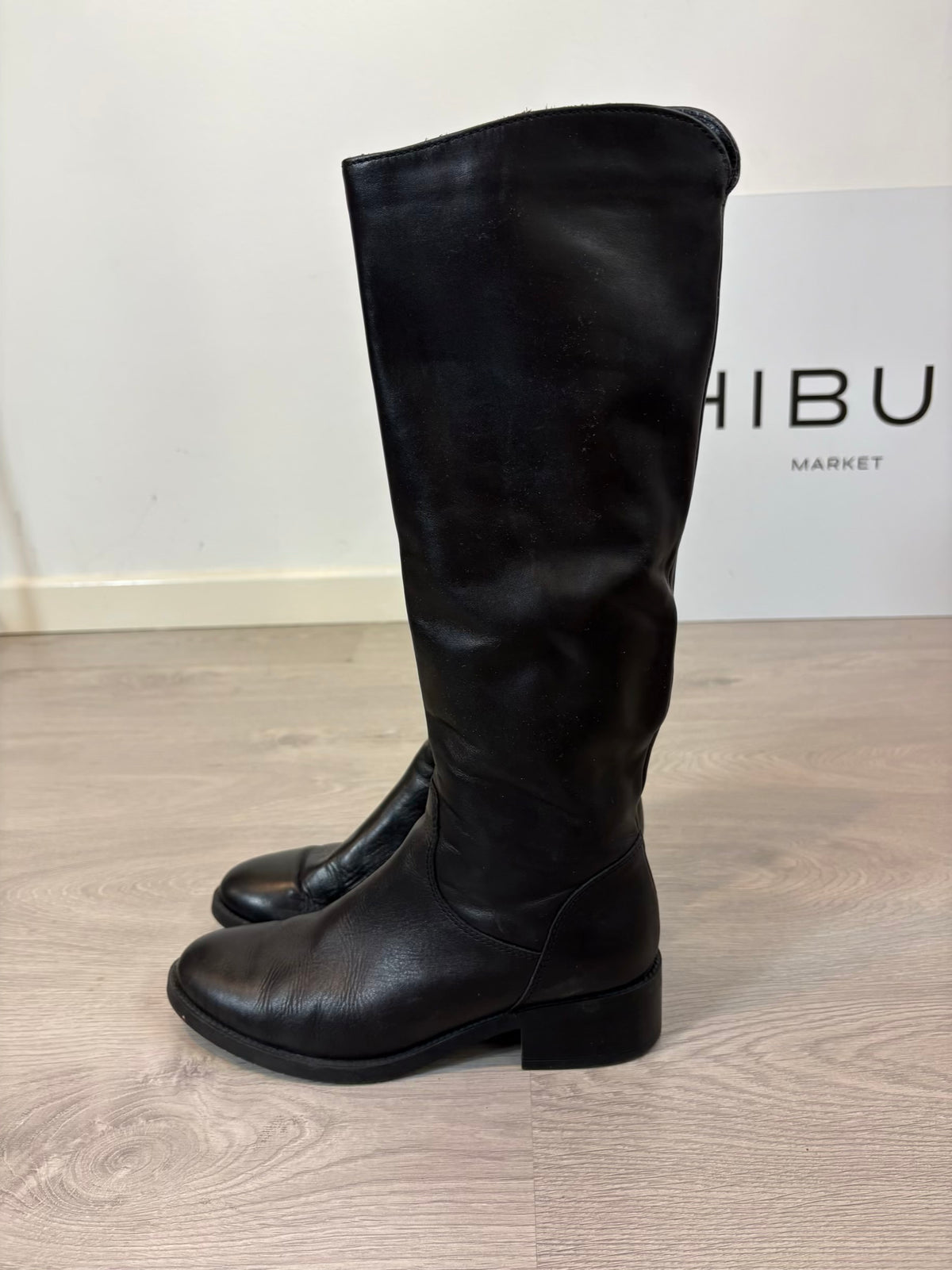FRANCESCO BRUNELLI. Botas alas en negro. T 40