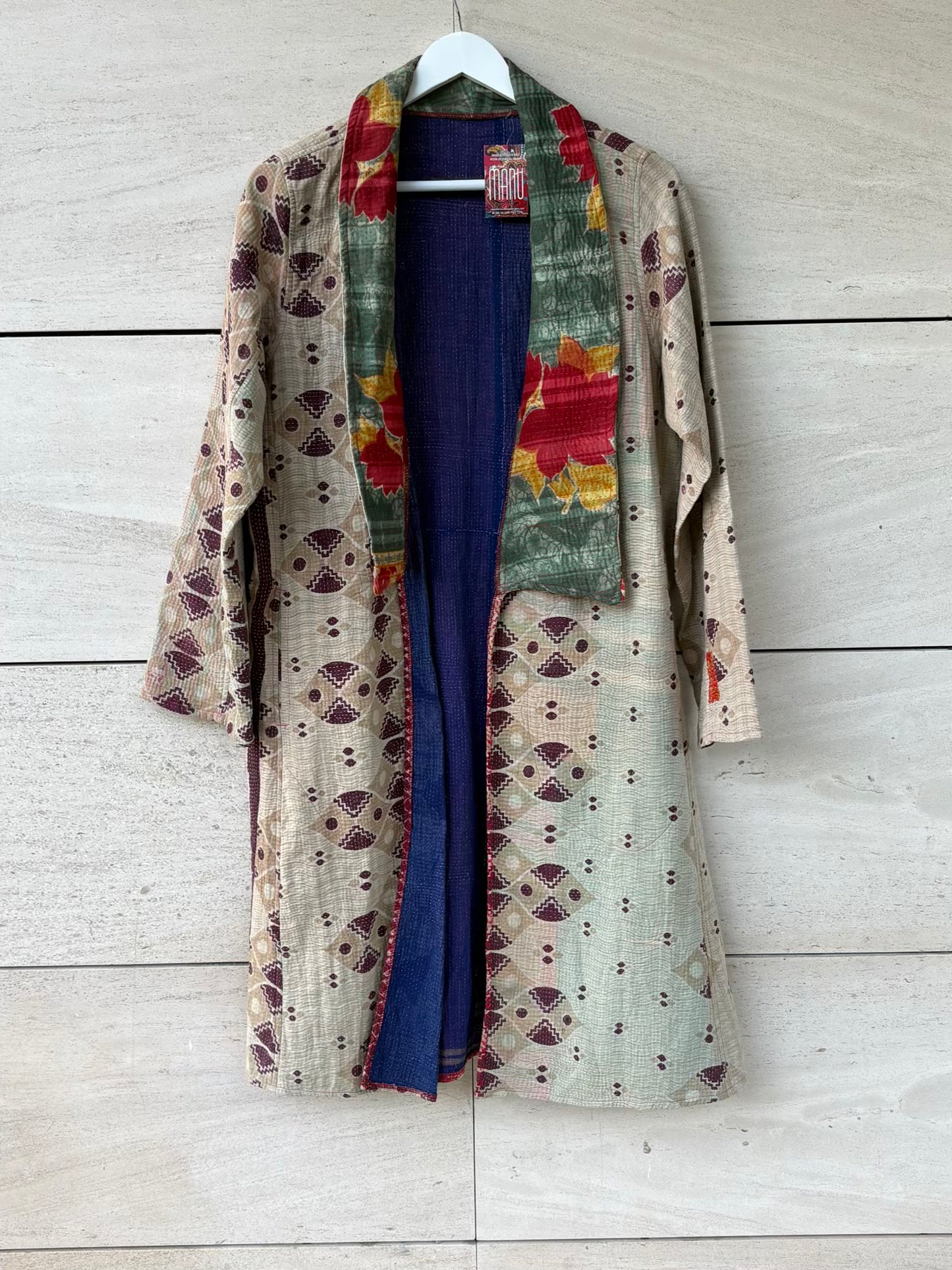 Chaqueta India  textura bordados Kantha