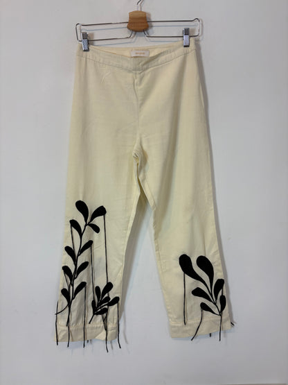 MACSENS. Pantalón beige detalle flecos