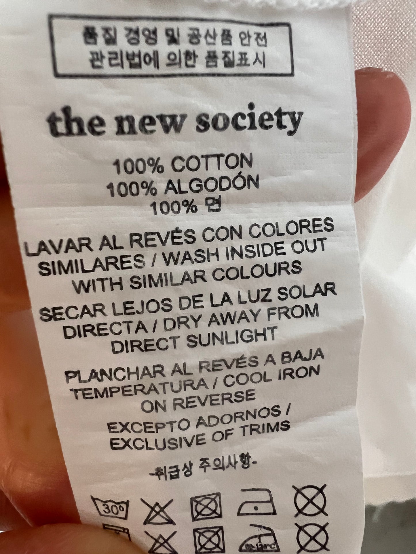 THE NEW SOCIETY. White lace blouse. TL