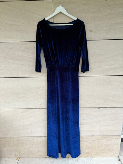OTRAS. Vestido largo terciopelo azul