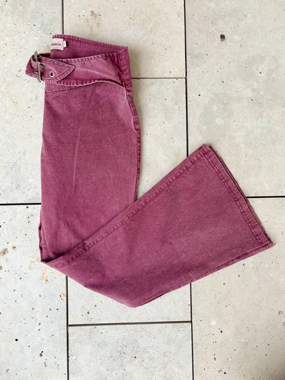 DAHLIA. Pantalones granate efecto desgastado