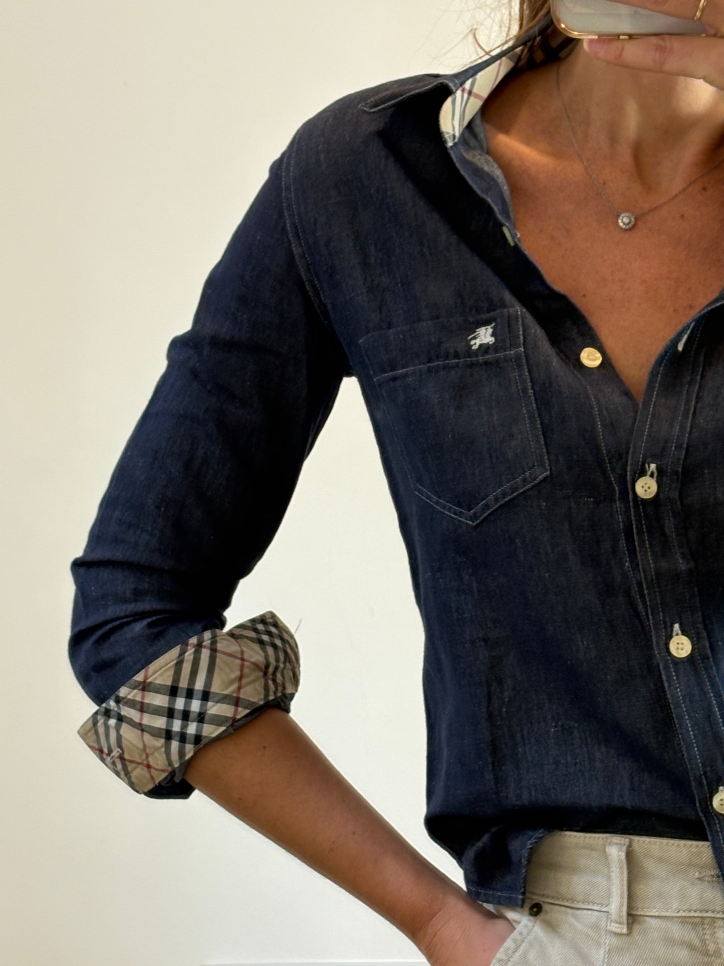 BURBERRY. Camisa fluida denim