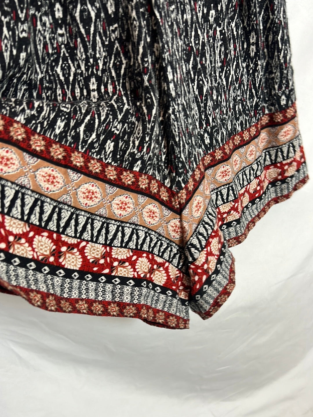 BERSHKA. Printed short jumpsuit. TS