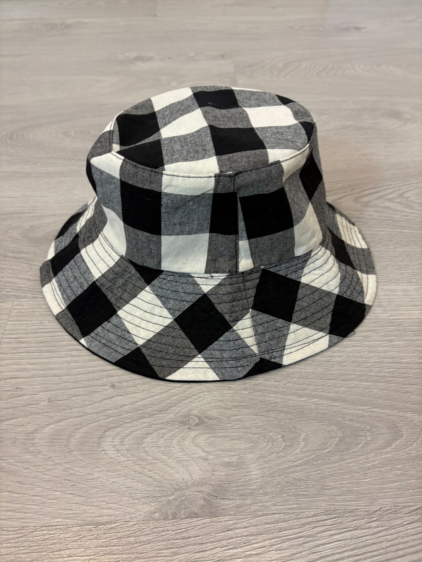 OTRAS. Bucket cuadros reversible