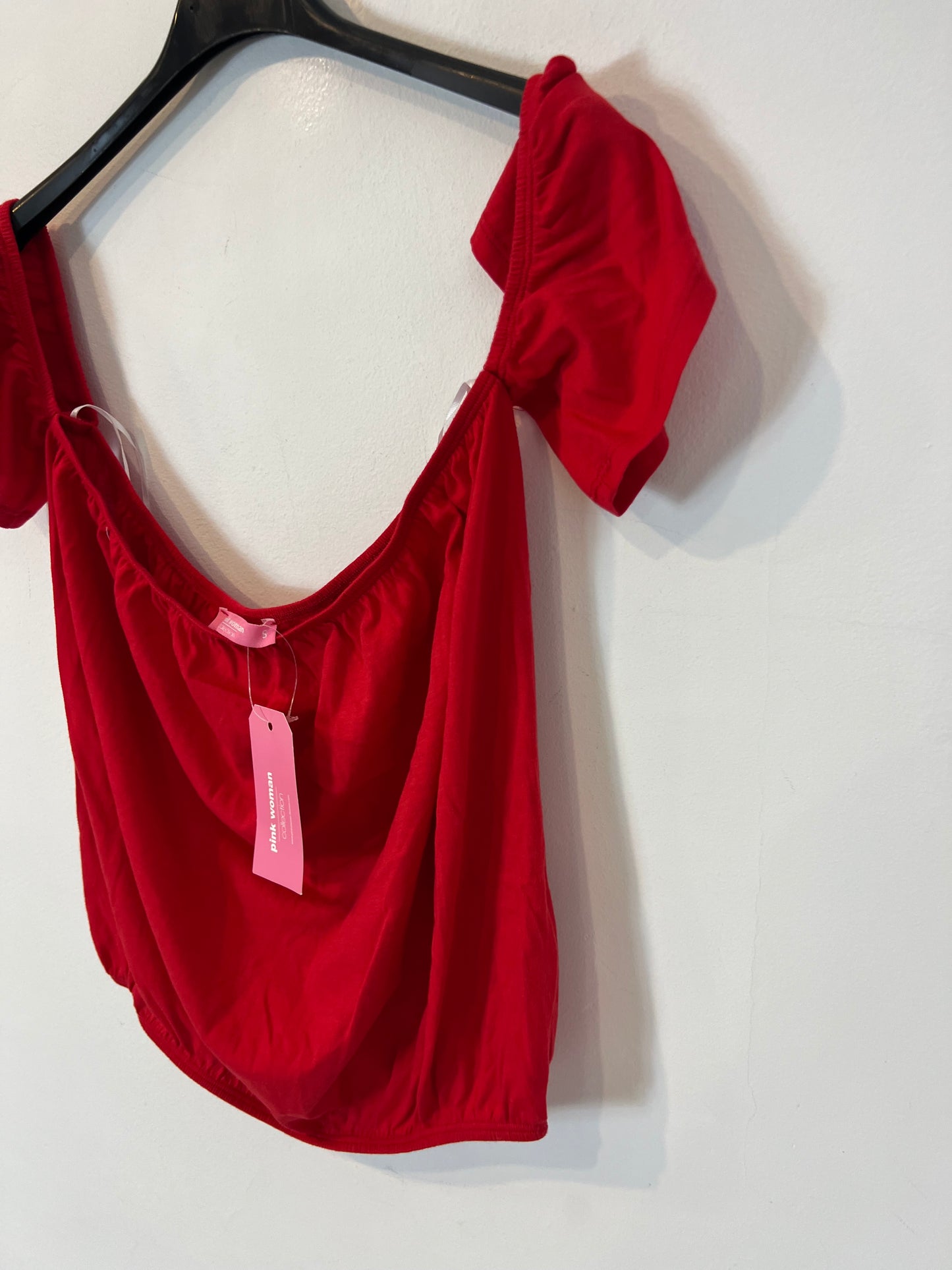 PINK WOMAN. top rojo hombros (VARIAS TALLAS)