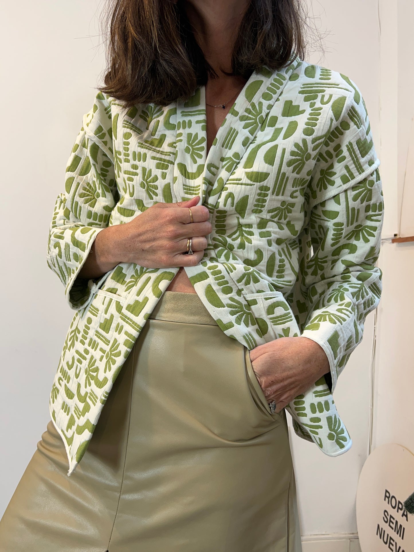 ZARA. Chaqueta bicolor textura