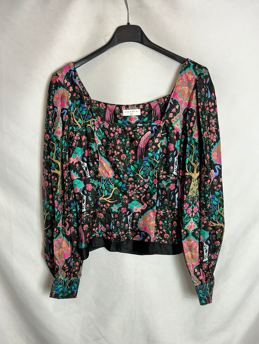 SANDRO. Total look blusa y falda midi estampada. T 1(S)