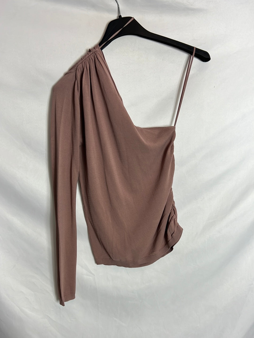 ZARA. Top punto asimétrico rosa palo. T S