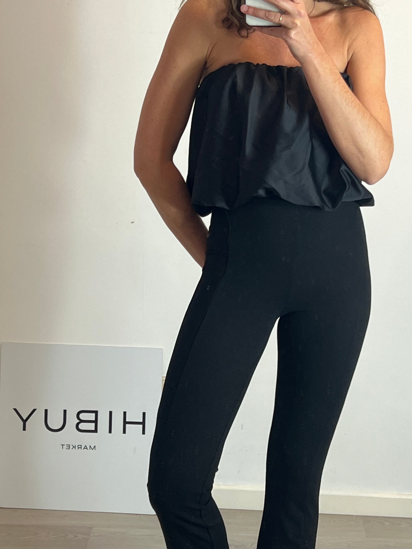 ZARA. Black stretch trousers. TM