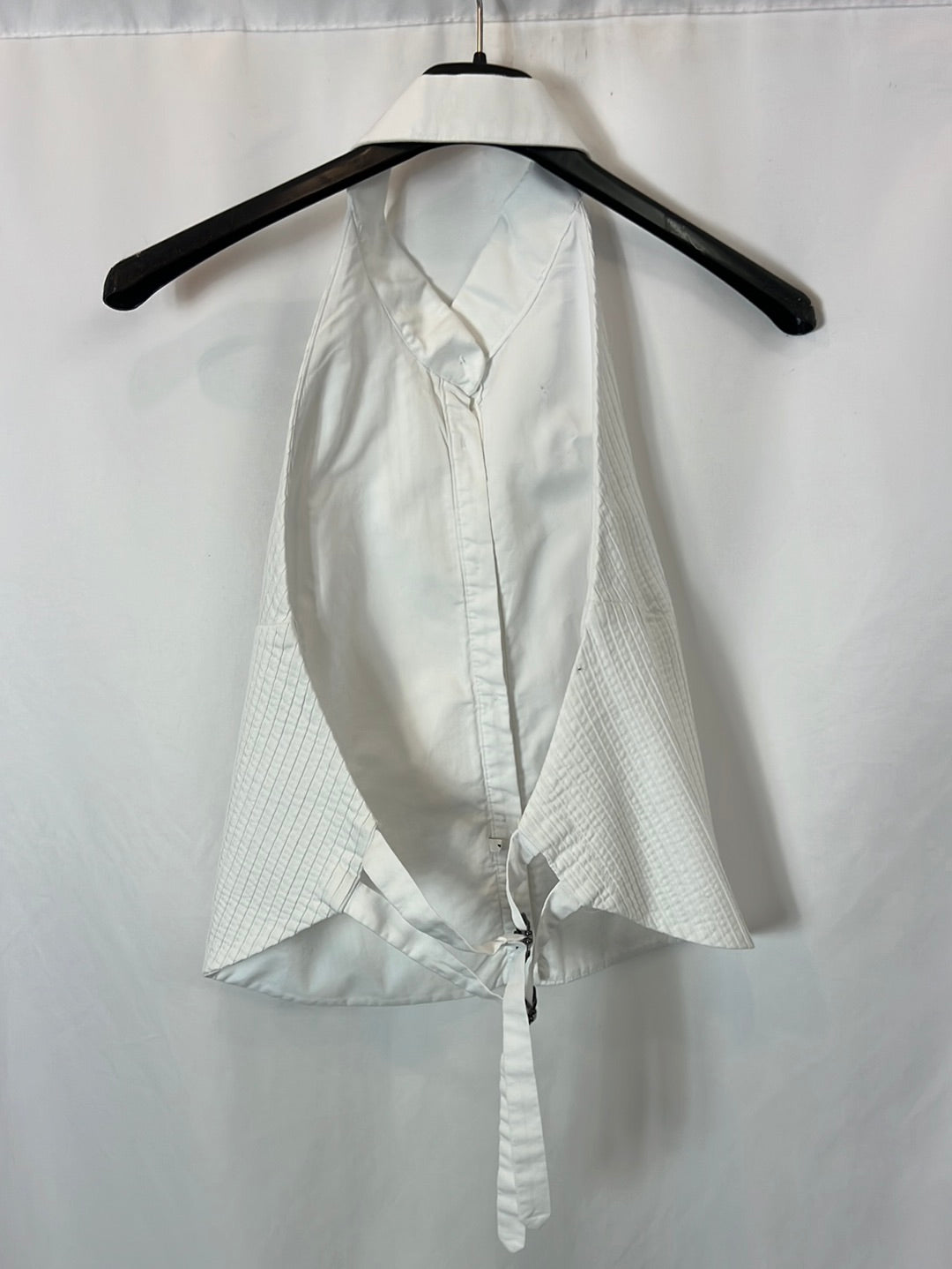 ZARA. White halterneck Ts top