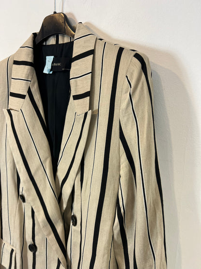 ZARA. Chaqueta color tostado rayas. T M