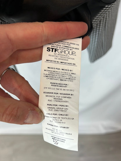 STUDIO F. Blazer pata de gallo botones dorados. T 36