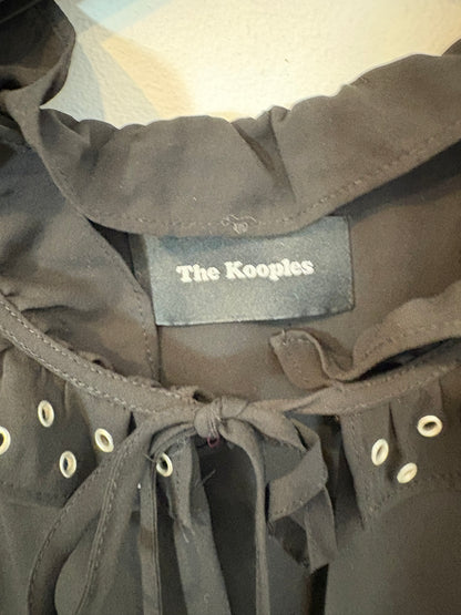 AMEÉ. Sleeveless fringed sweater S.(s)