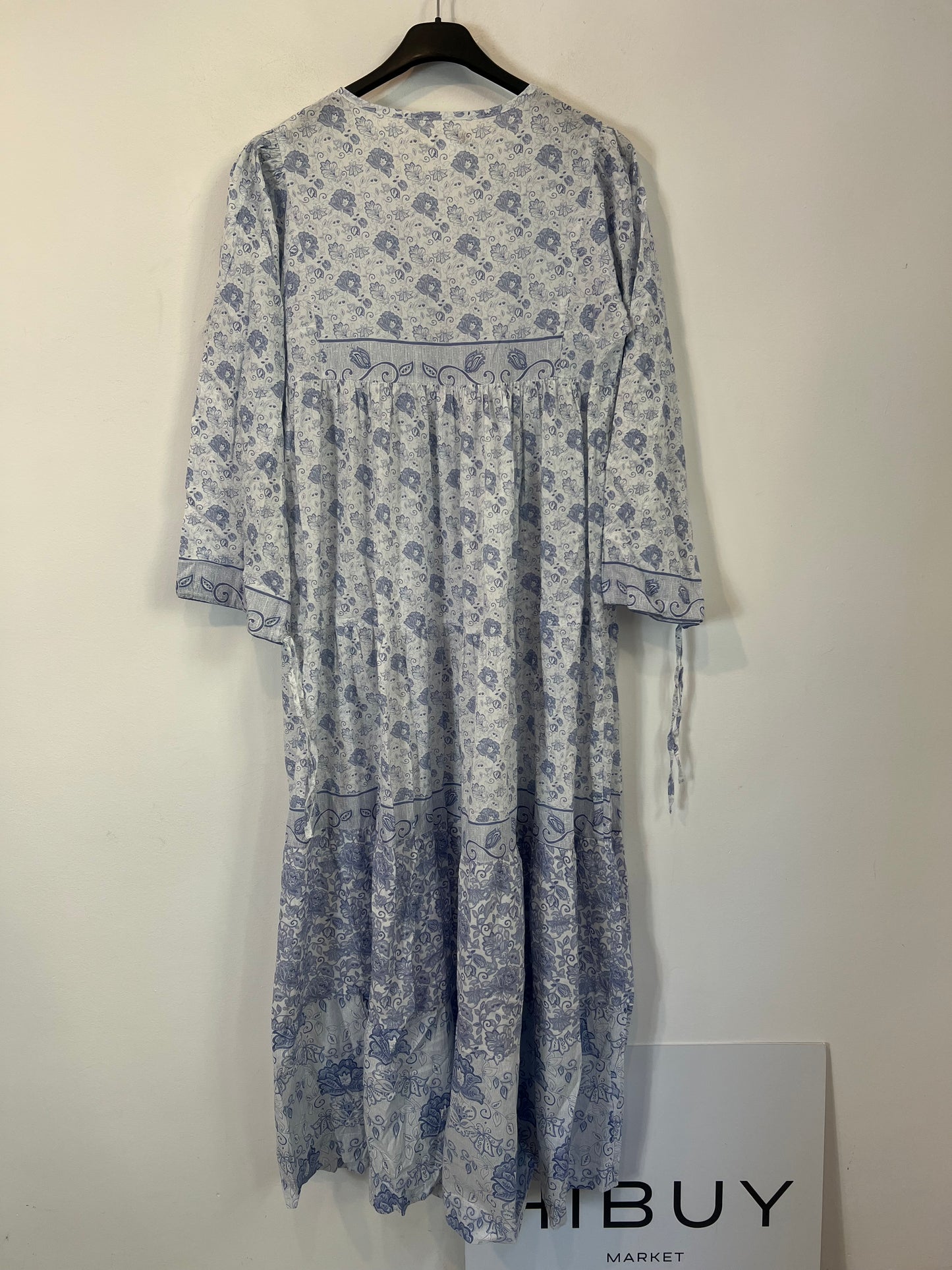 ZARA HOME. Vestido azul flores T.m