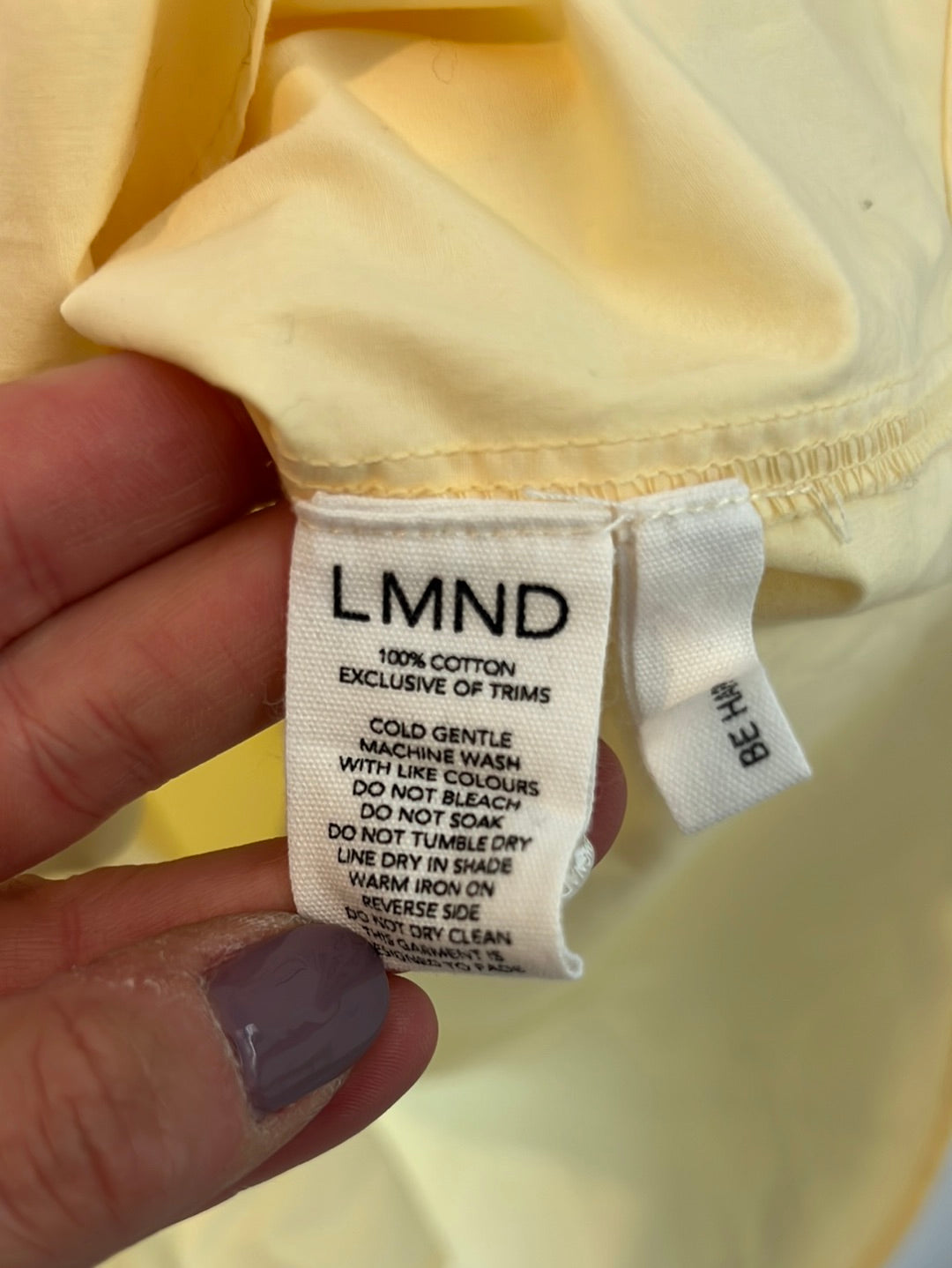 LMND. Camisa amarillo claro algodón. T S/M
