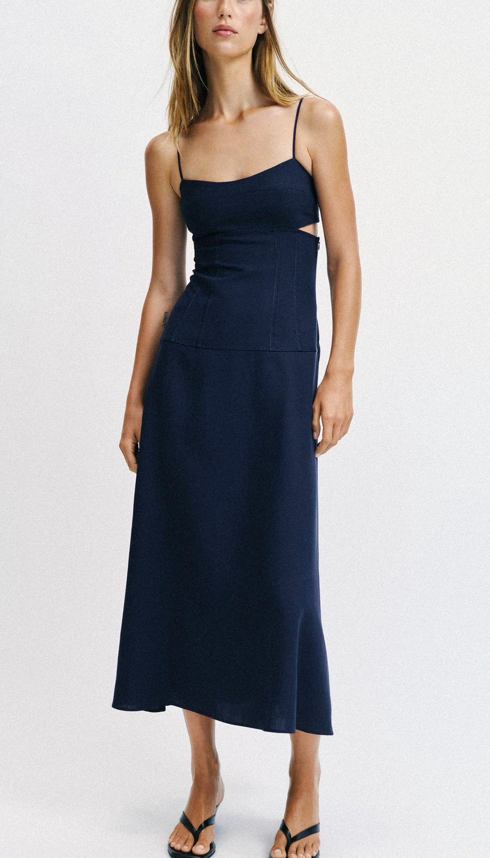 ZARA. Vestido largo azul aberturas