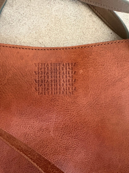 BEATRIZ FUREST. Bolso mediano piel doble sas