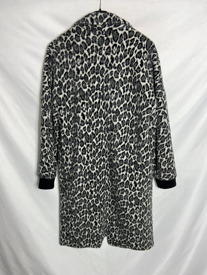 BIMBA Y LOLA. Abrigo textura animal print. TS