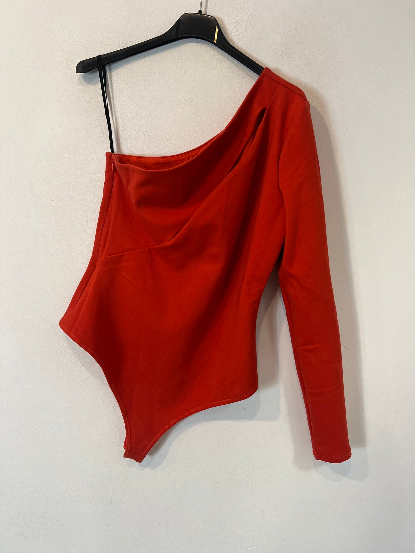 ZARA. Beige flowing blouse. Size M