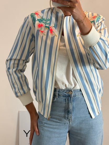 PAUL&JOE. Chaqueta estilo bomber rayas y bordados. T 36