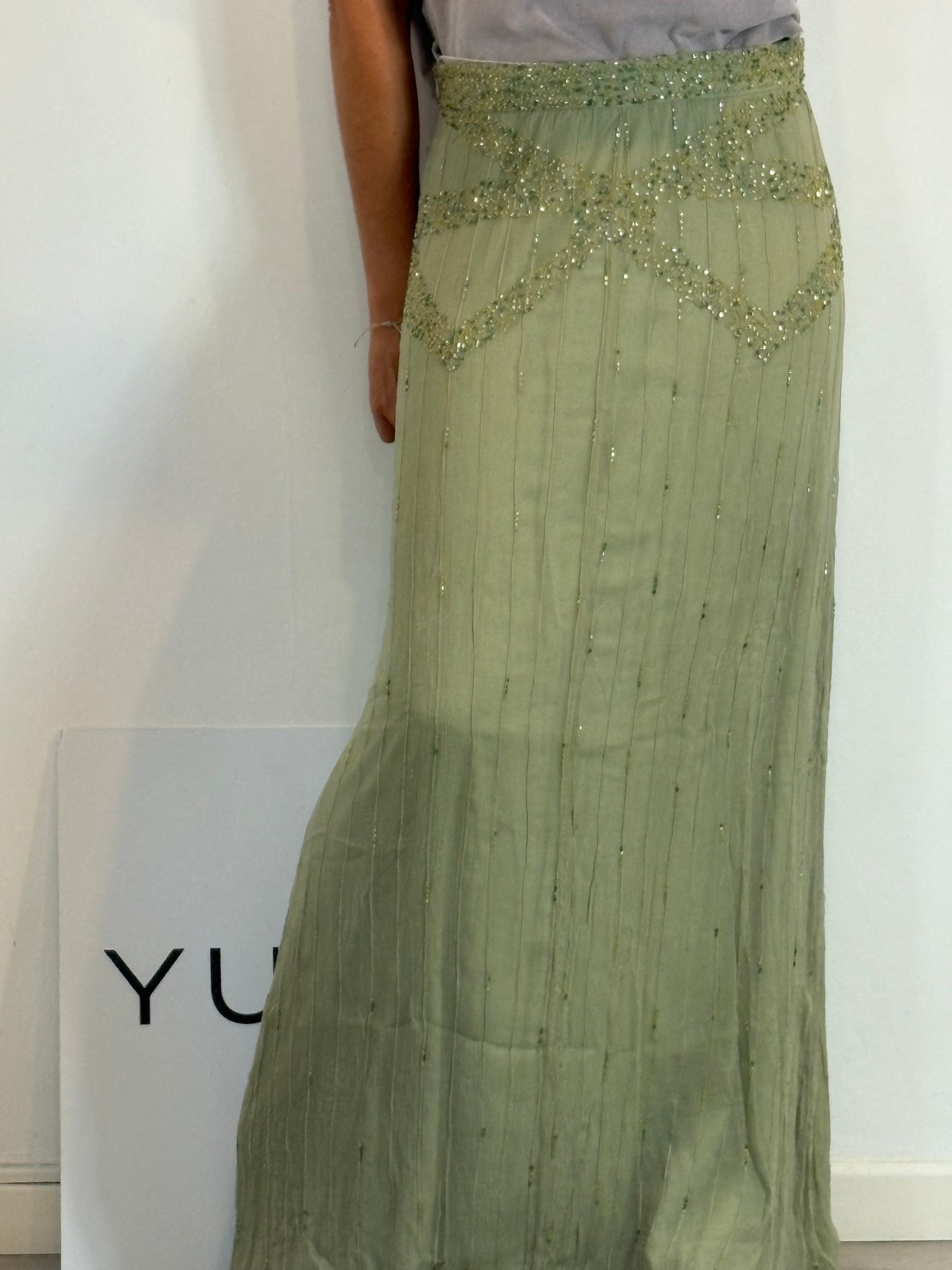 INTROPIA. falda verde abalorios T.42