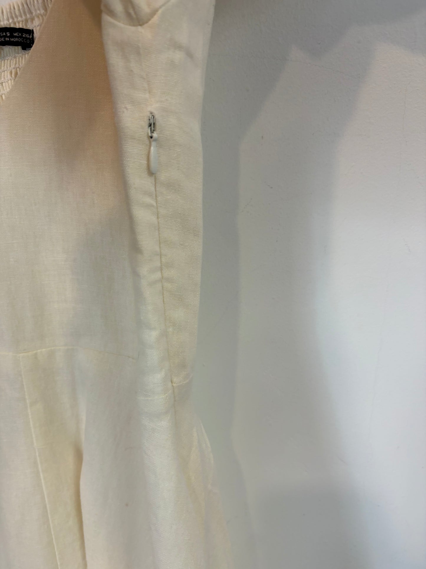 ZARA. Vestido midi color crudo mezcla. T S