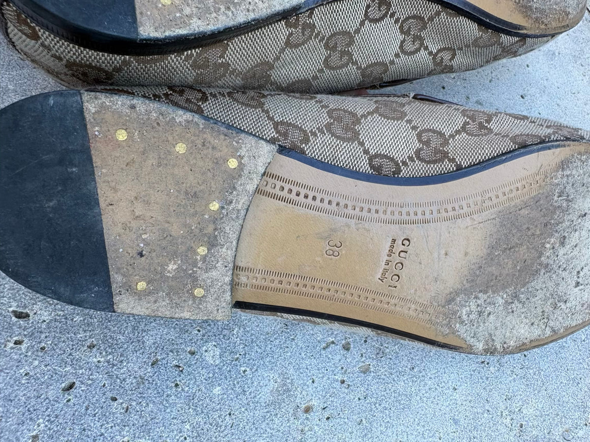GUCCI. Mocasines lona Jordean. T 38