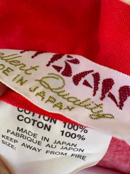 Kimono japonés rojo estampado