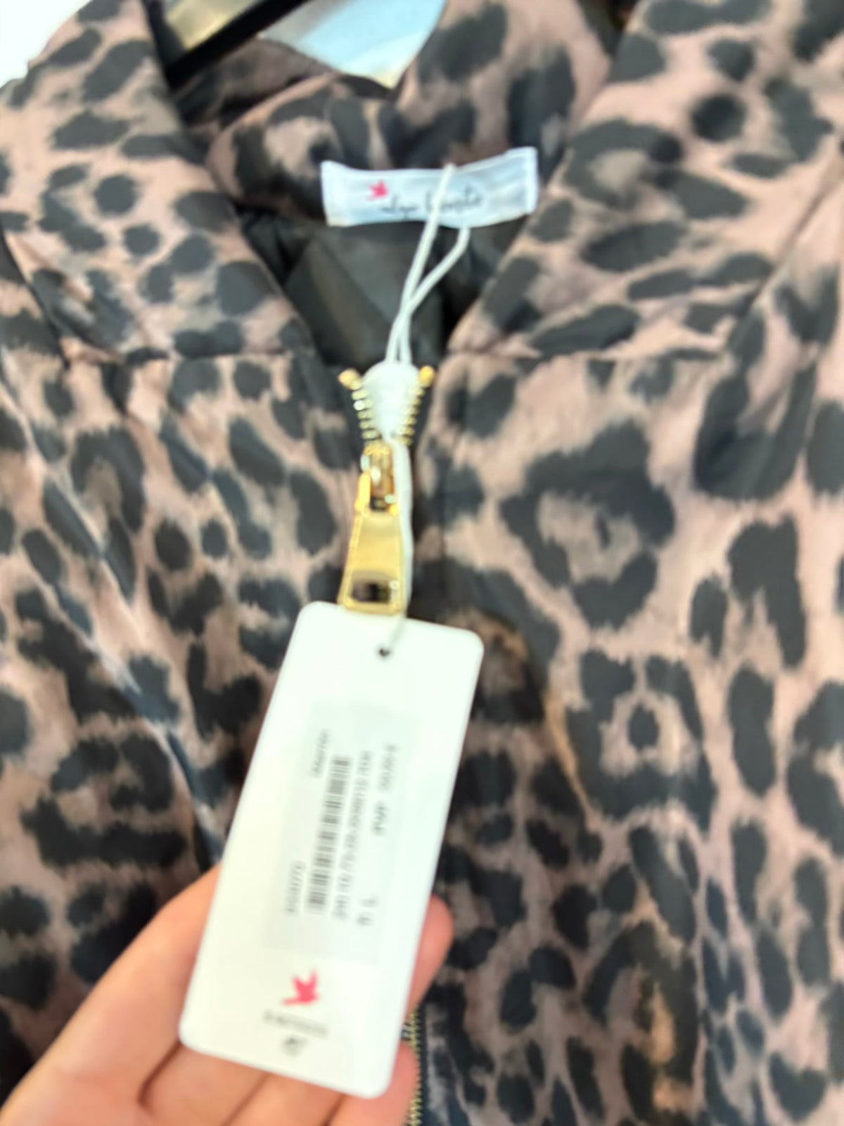 ALGO BONITO. Bomber animal print