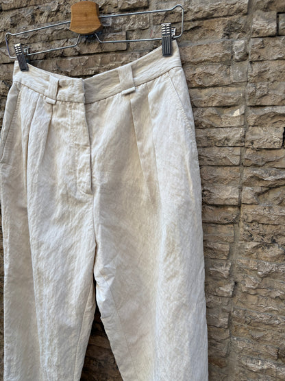 MASSCOB. Pantalón pinzas beige textura
