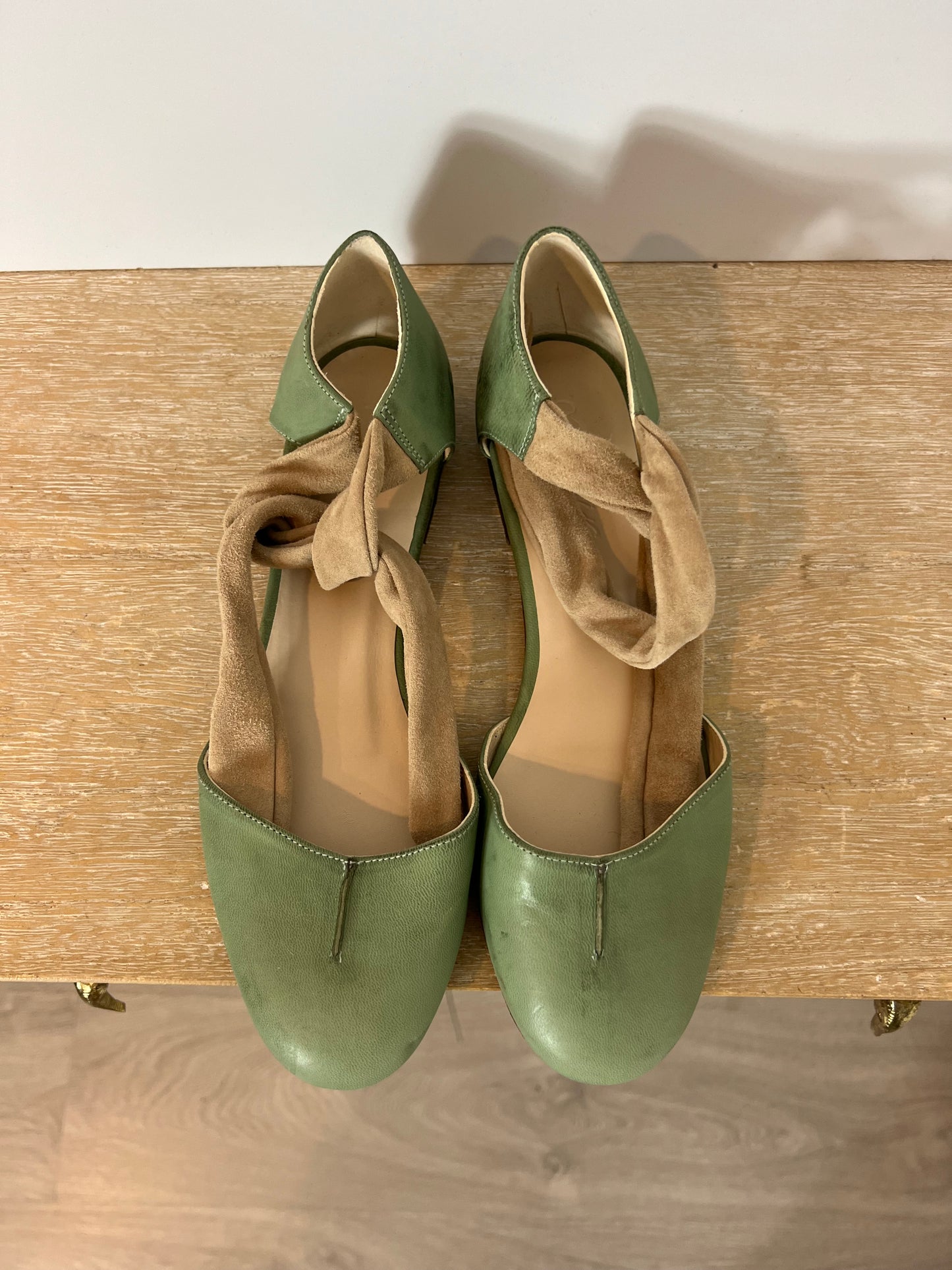 MICUIR. Zapatos planos verdes T.38