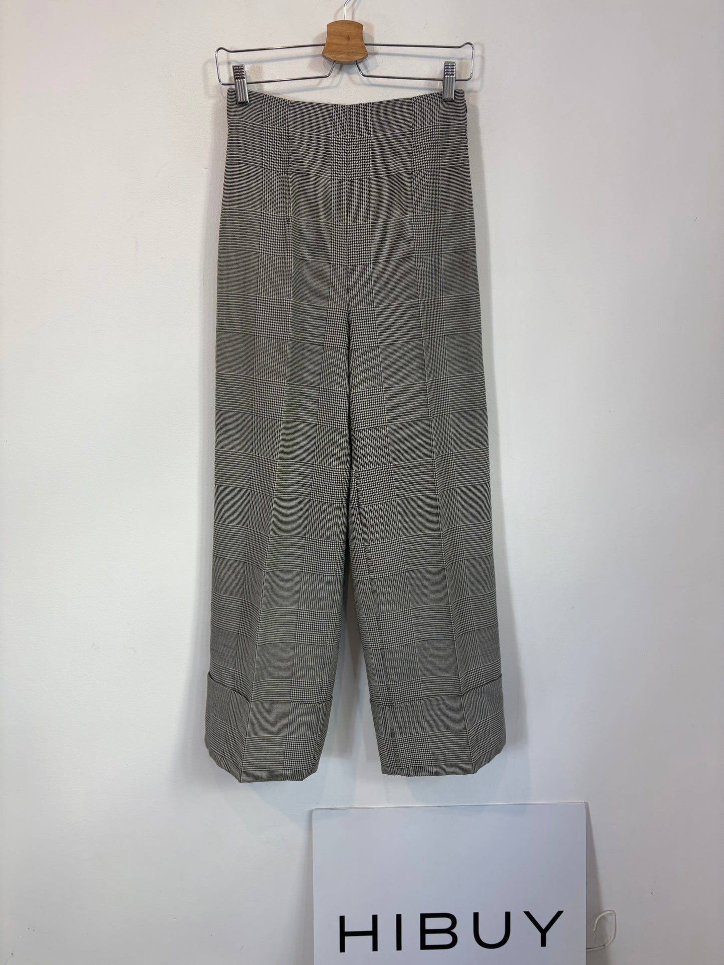 ZARA. Mustard textured back top. TS